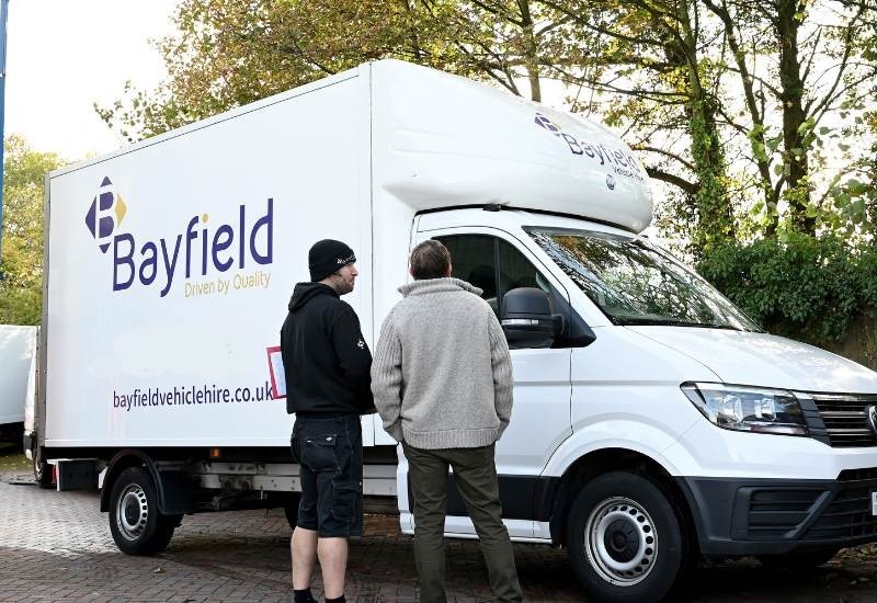 Why Independent Car Hire Is Often Better Than Big Brands